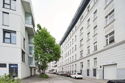 Mit Vision zum Wohntraum - sanierungsbedürftige Wohnung im sanierten Altbau