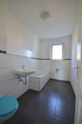 gemütliche 2-Raum-Wohnung im 2.OG & Balkon