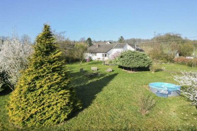 2 charmante EFHs mit großem Garten und Weitblick - auch als Mehrgenerationenhaus nutzbar