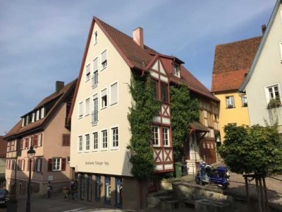 1- Zimmer Dachgeschoßwohnung im Zentrum von Waldenbuch