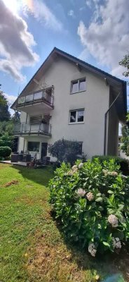 Exklusive, vollst. renovierte 3-Zimmer-Wohnung mit geh. Innenausstattung mit EBK in Köln Dellbrück