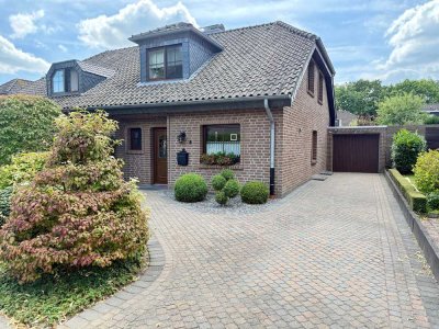 *Reserviert* Familienglück in Materborn – Doppelhaushälfte mit Garten, Keller & Garage