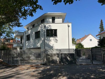 Erstbezug Maxhof - Exklusive 4-Raum-Maisonette-Wohnung mit geh. Innenausstattung mit Garten und EBK