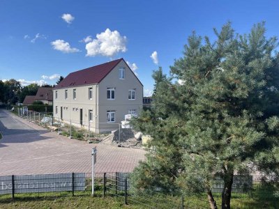 Nähe Berlin-Spandau: Wohnen im Grünen ab 13,79 €/ m² NKM mit Garten & Stellplätzen