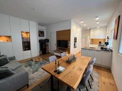 Exklusiv renovierte und ausgestattete Altbauwohnung mit Dachterrasse im Schlossergäßchen - Baden bei Wien