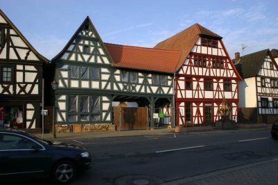 4-Zimmer Wohnung inkl. Einbauküche im Altbau