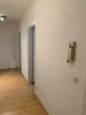 Teilmöblierte 2-Zimmer-Wohnung mit gehobener Innenausstattung mit Balkon und EBK in Kaltenkirchen