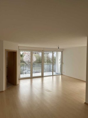 3-Raum-Wohnung mit Balkon in Bischofsheim