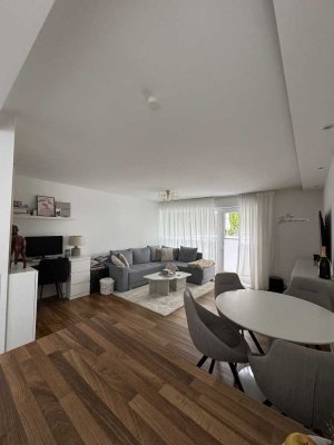 2-Zimmer-Souterrain-Wohnung mit großer Terrasse/Garten und Einbauküche in 71032 Böblingen