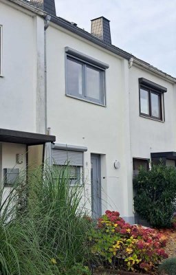 Klein, aber Mein - Gemütliches Reihenhaus in beliebter Wohngegend von Itzehoe