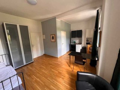 Schickes möbliertes Single - Apartment in toller Lage "all inclusiv rent"