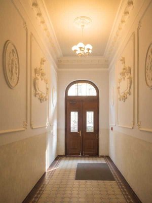 ** Charmante 2-Zimmer-Dachgeschosswohnung **