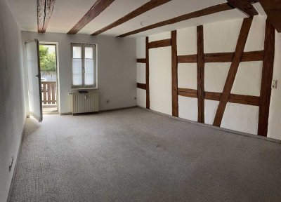 Denkmal - nette 2 Zimmer Wohnung in historischem Gebäude sucht neuen Besitzer