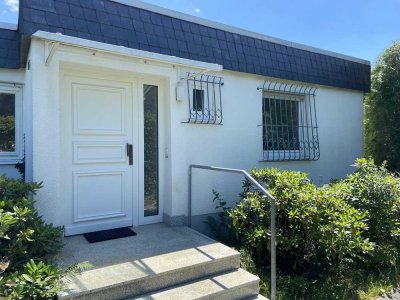 Provisionsfrei: Bad Homburg - Bungalow in ruhiger Lage mit großem Garten