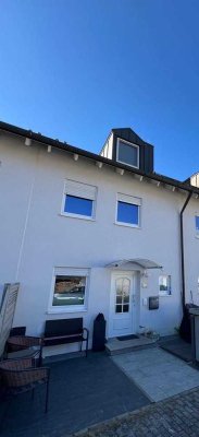 Gepflegtes Reihenmittelhaus direkt am Bürgerpark