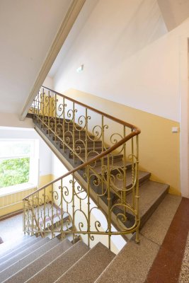 ELISABETH-VORSTADT I Generalsanierte 3-Zimmer-Altbauwohnung mit Balkon