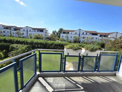 Sehr gepflegte 2-Raumwohnung mit Südbalkon und Tiefgaragenstellplatz mit Blick ins Grüne