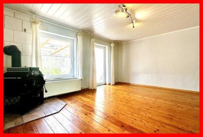 Attraktives Reihenhaus mit Gartenidylle auf Eigenland