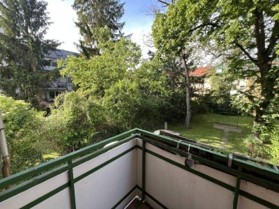SANIERUNGSBEDARF 3 ZIMMER MIT BALKON MIT BLICK IN GRÜNOASE