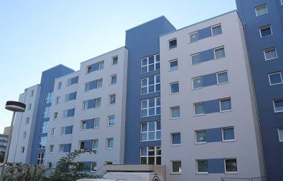 3 Zimmer mit Balkon + mit modernisiertem Bad