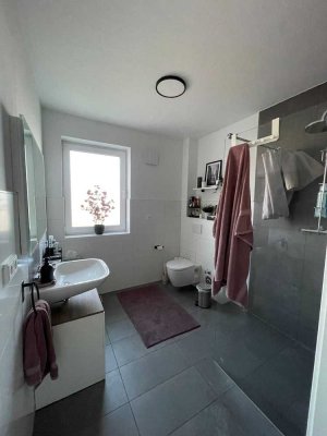 Schöne 3-Raum-Wohnung mit gehobener Innenausstattung mit Balkon in Erftstadt