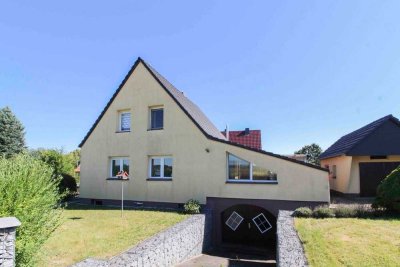 Gestaltbares Einfamilienhaus in Randlage von Frankenthal mit zwei Garagen,Wintergarten und Terrasse