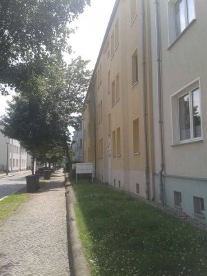 Schöne 3-Raum-Wohnung mit Balkon, Tageslichtbad mit Wanne und Dusche