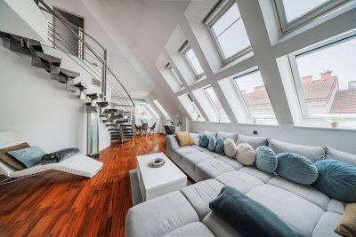 LUXURIÖSES WOHNEN ÜBER DEN DÄCHERN WIENS – MODERNE DG-WOHNUNG AUF 2 EBENEN MIT WHIRLPOOL + SAUNA + STELLPLATZ