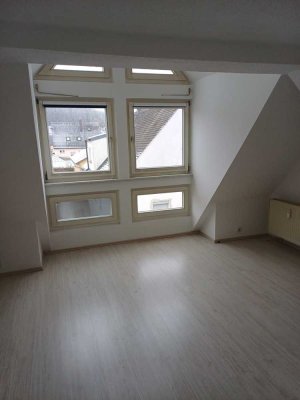 Helle 3-Zimmer Dachgeschosswohnung in Schwandorf