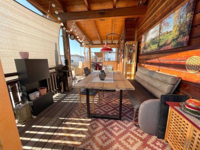 Wohnen im Grünen mit Balkon, windgeschützter Terrasse und Garten
