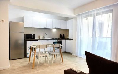 Geschmackvolle, vollständig renovierte 1,5-Raum-Wohnung mit Balkon und Einbauküche in Rennerod