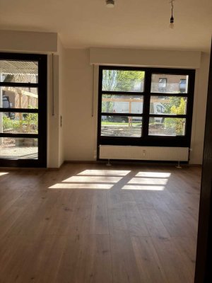 Geschmackvolle 1,5-Raum-EG-Wohnung mit Garten und EBK in Erkrath