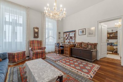 Elegante Altbauwohnung, mit Charakter