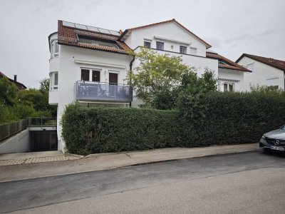 Exklusive 3-Raum-Wohnung mit Balkon und EBK in Herrenberg