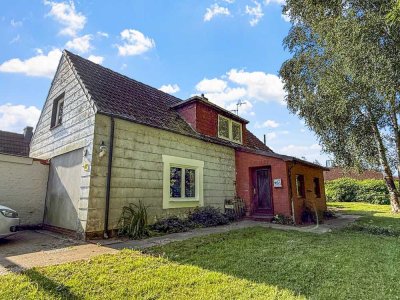 Ihr Projekt, Ihr Zuhause: Charmantes EFH. mit großem Grundstück in ruhiger Lage von Brunsbüttel.