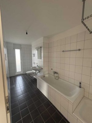 Penthouse im Rieselfeld zur Zwischenmiete bis 30. September, nicht möbliert