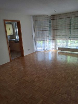 An WOCHENENDHEIMFAHRER: 2,5-Raum-Einliegerwohnung mit EBK und Terrasse in Villingen-Schwenningen