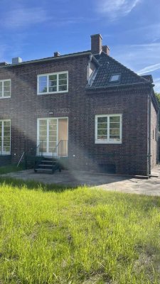 Charmante 3 Zimmerwohnung mit Terrasse in Wedel