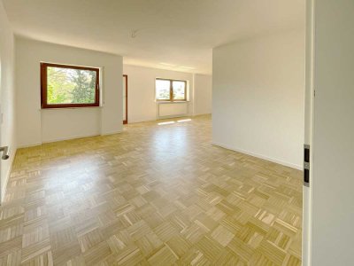 Erstbezug nach Renovierung: Schöne 4,5-Zimmer-Wohnung mit Loggia in Kraichtal