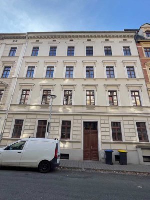 Freundliche 3-Raum-Hochparterrewohnung mit modernem Bad & Balkon in zentraler Lage!