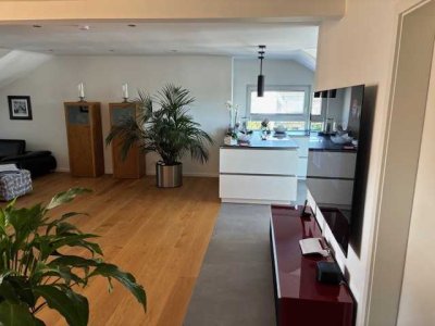 Exklusive 3-Zimmer-Dachgeschosswohnung mit traumhaftem Fernblick und stilvollem Design in Eltville