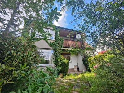 Ihr neues Zuhause für die große Familie? Wecken Sie dieses Haus aus seinem Dornröschenschlaf...