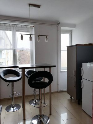 Moderne 3-Zimmer Wohnung mit Loggia und Einbauküche
