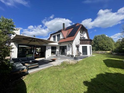Provisionsfrei,  7-Zimmer-Einfamilienhaus (Effizienzhaus) mit hochwertiger Ausstattung in Traumlage