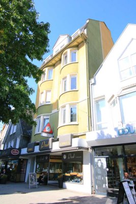 Erschwingliche und vollständig renovierte 3-Zimmer-Wohnung mit Einbauküche und Balkon in Schwerte