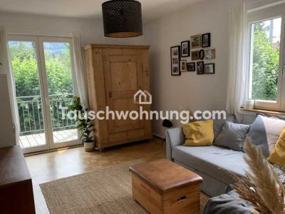 Tauschwohnung:  helle 2,5 Zimmer gegen 3-5 Zimmer in FR-Ost