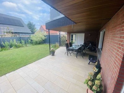 Großzügige Erdgeschosswohnung mit Garten und zwei PKW-Stellplätzen in ruhiger Wohnlage!