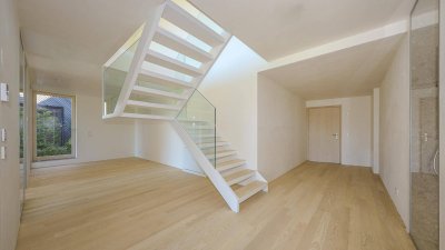 Luxusvilla mit Pool und unverbaubarer Aussicht