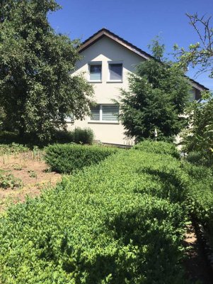 **Schöne & helle 3-Zimmer-Wohnung im Dachgeschoss in Külsheim-Stadt mit Garage ab 01.07.2025 frei**