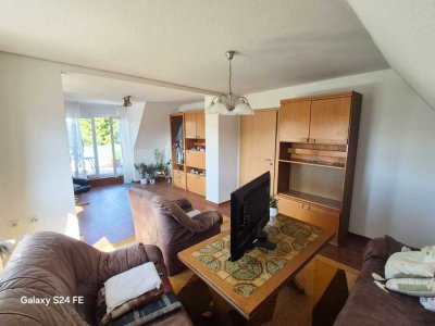 Helle 2-Zimmer-Wohnung mit Balkon